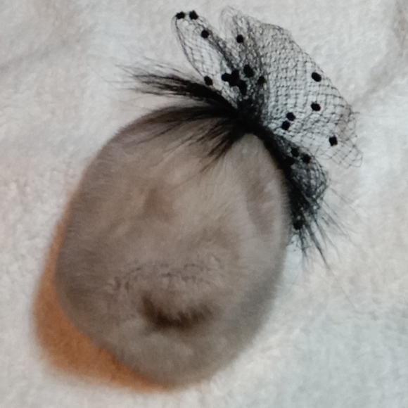 * SOLD * Vintage fur hat beret - Picture 3 of 10